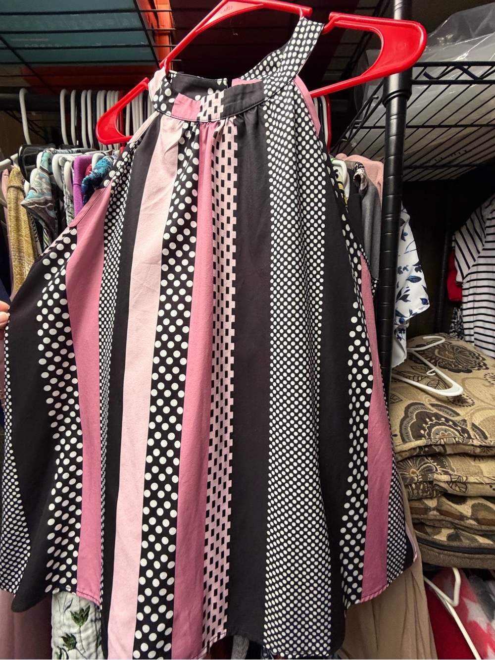 SHEIN Curve 1XL Light Gray, Pink & Black Label Top